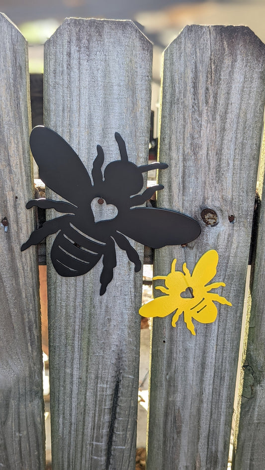 Metal Bee with Heart Sign | Honey Bee Sign | Honey Bee Garden Art | Bumble Bee Sign